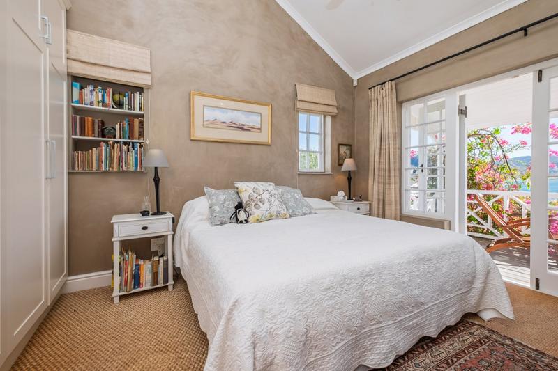 To Let 2 Bedroom Property for Rent in Simons Town Western Cape